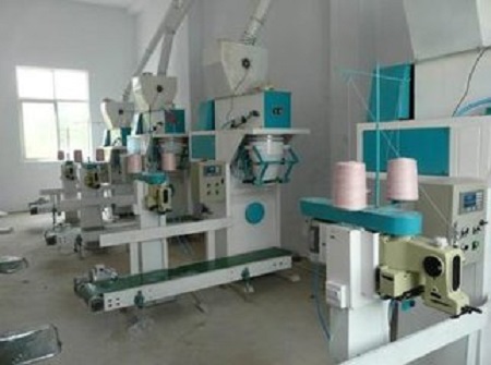 小型半自動包裝機(jī)